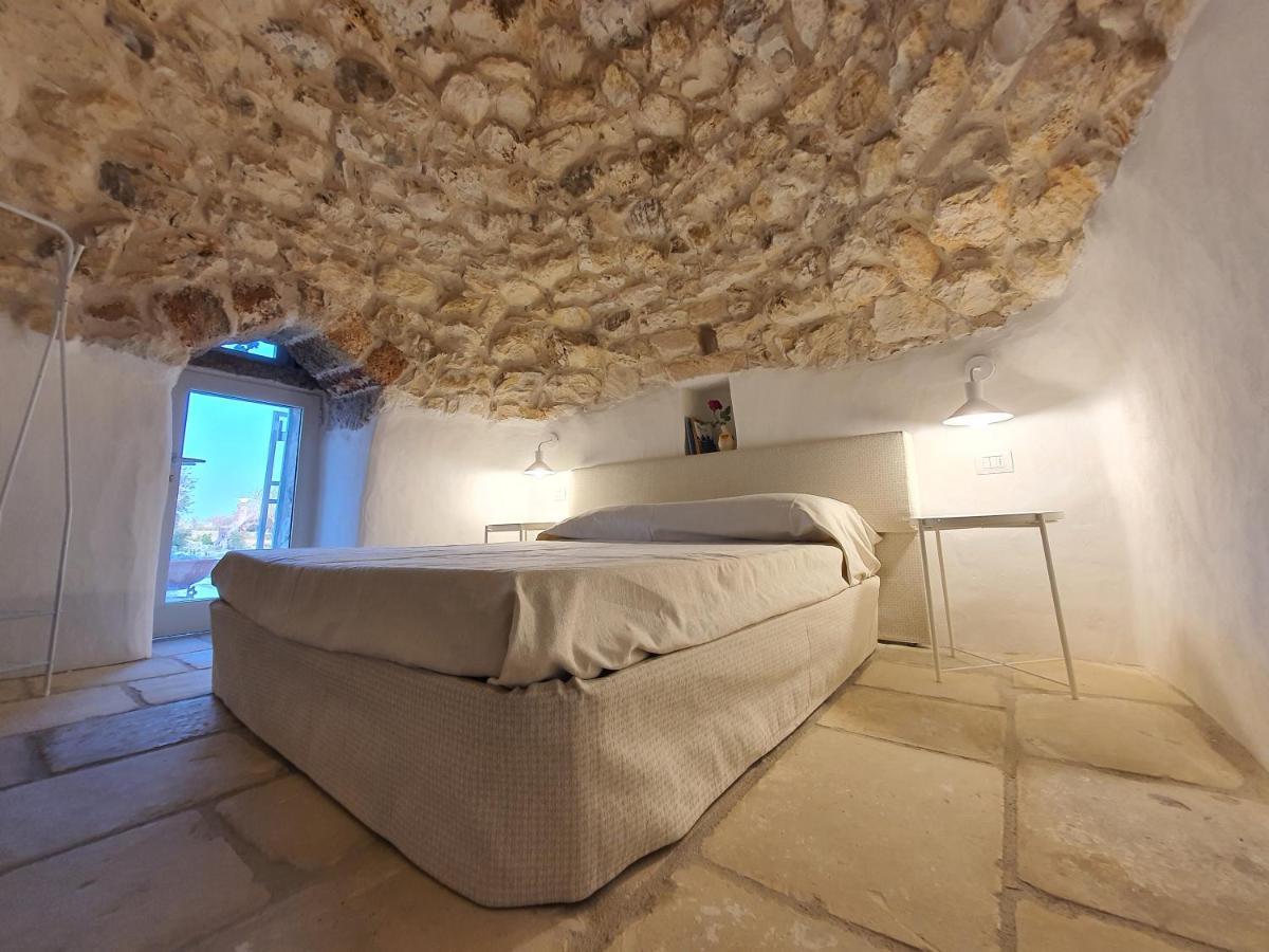 La Nicchia-Trullo Lägenhet Corigliano dʼOtranto Exteriör bild
