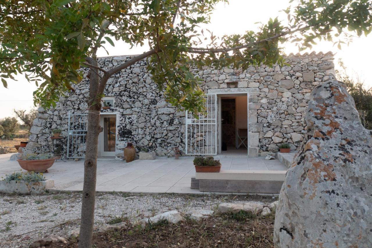 La Nicchia-Trullo Lägenhet Corigliano dʼOtranto Exteriör bild