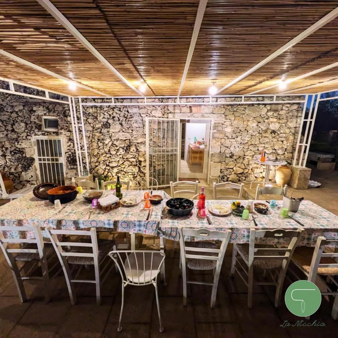 La Nicchia-Trullo Lägenhet Corigliano dʼOtranto Exteriör bild